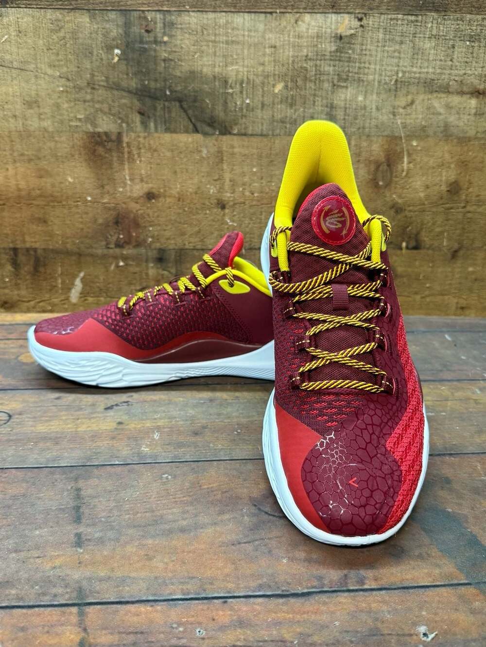 Under Armour Curry Flow 11 Fire Size 12 Red Basketball Shoes